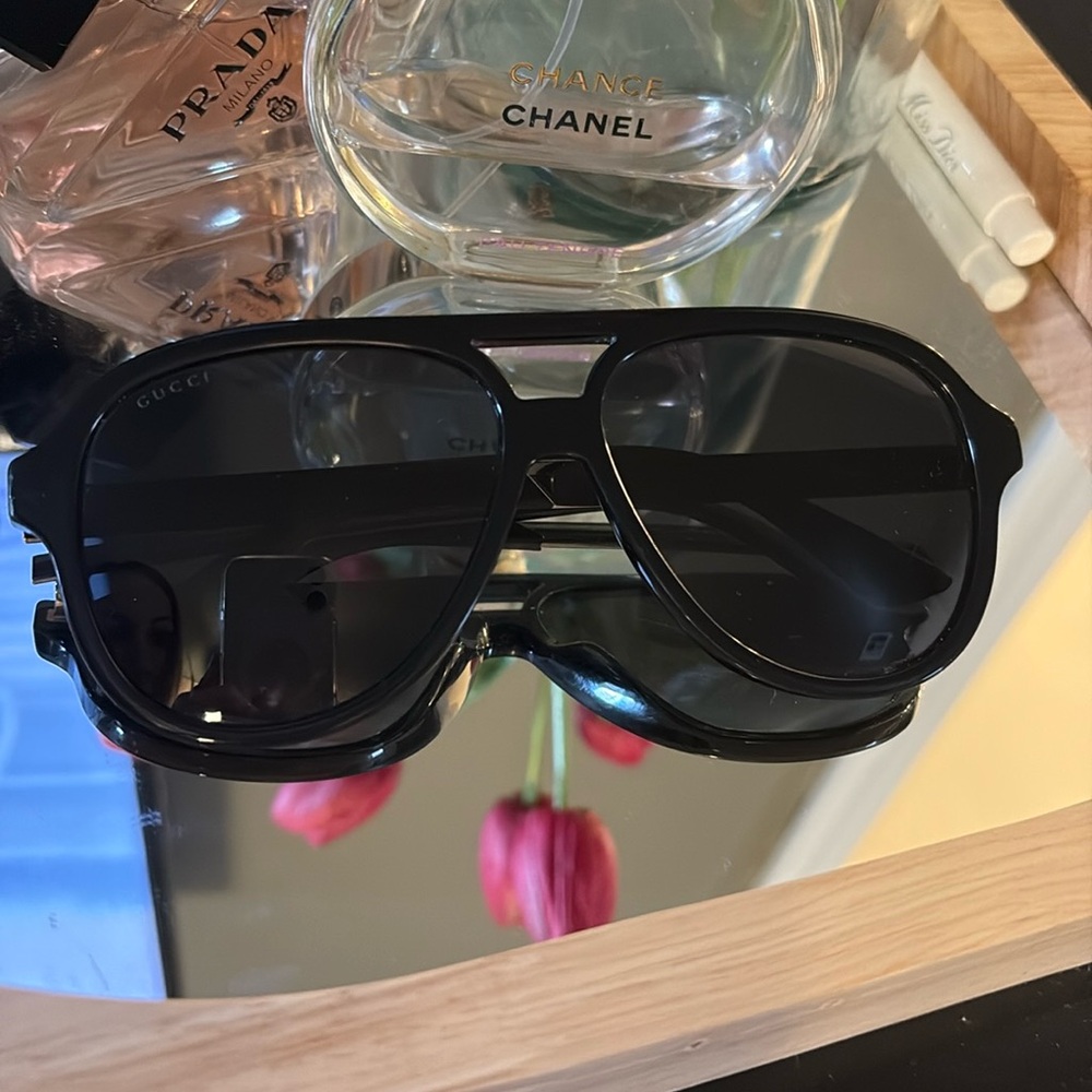 Gucci Sunnies